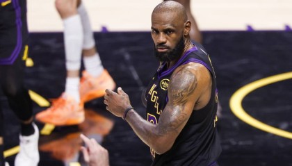 热议湖人出局：詹姆斯是那个绝境下击溃火箭的GOAT